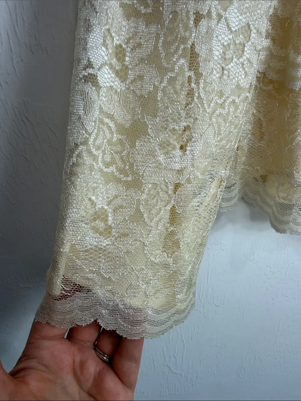 Jones New York Ivory Lace Jacket Women’s Size 8 Elegant Floral Overlay Top